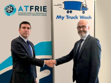 Acuerdo entre ATFRIE y TRUCK WASH EUROPA para ofrecer productos y servicios de lavado de conjuntos frigoríficos