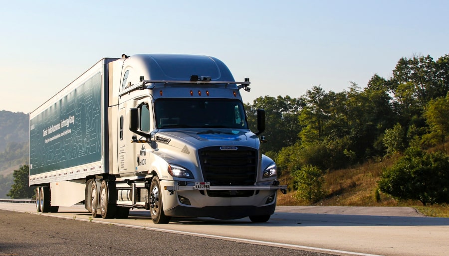 Daimler Trucks realiza pruebas de camiones sin conductor en carreteras públicas de Virginia